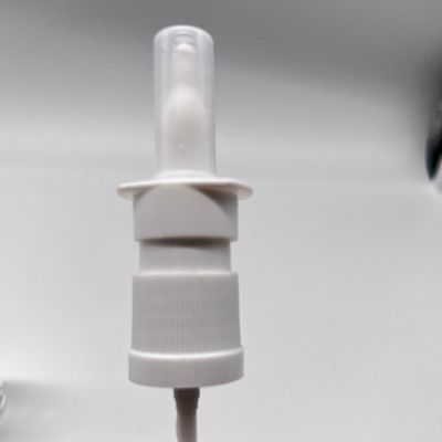 Un buon prezzo. Impronta di logo personalizzato Pompa a spruzzo nasale 18/410 18/415 Con colletto argento / oro lucido in linea