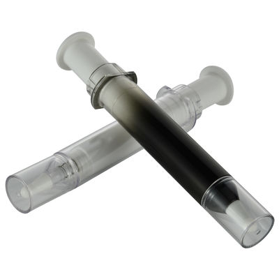 Un buon prezzo. Flacone airless leggero da 20 ml per cosmetici con erogatore a pompa e tenuta stagna in linea